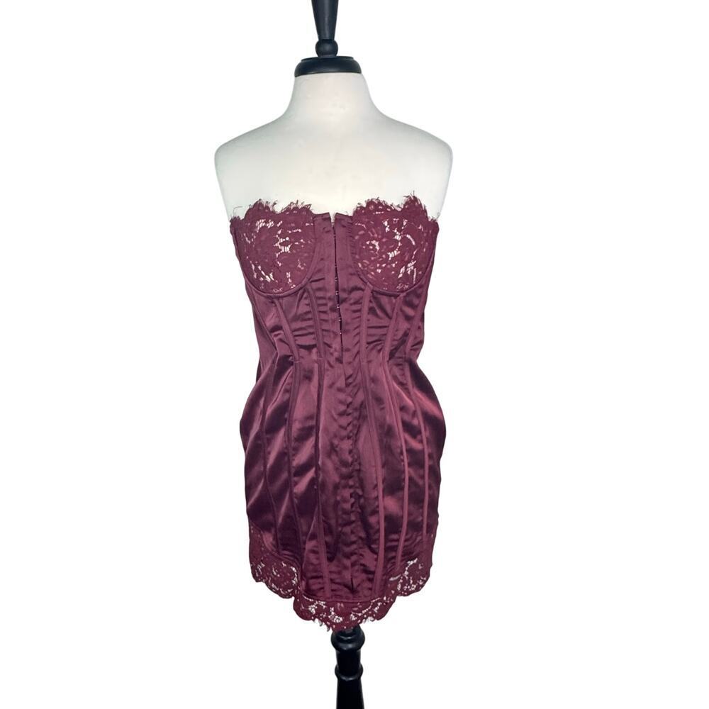 New PRETTY LITTLE THINGS Burgundy Lace Trim Satin Corset‎ Bodycon Dress Sz 8